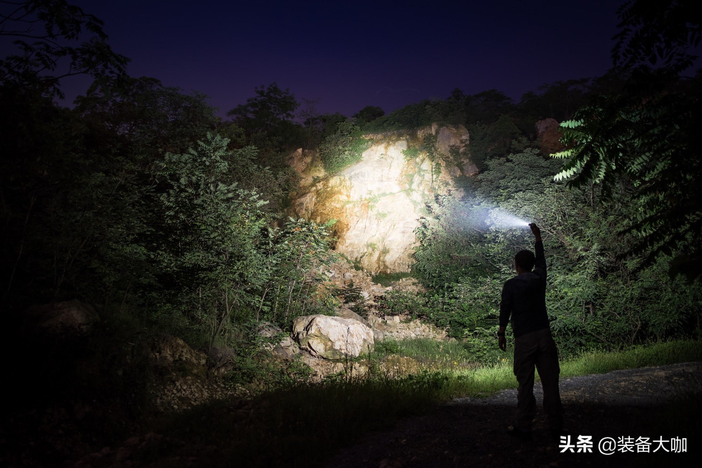 照明多面手——OLIGHTM2RPRO武士手电评测