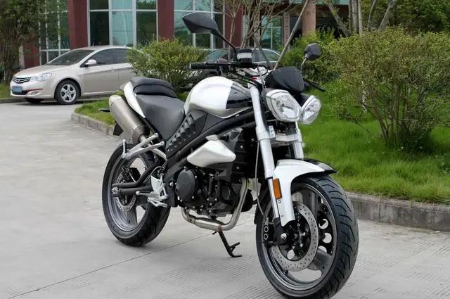 濂旇揪鐏垶涓浗鍞环,濂旇揪鐏垶