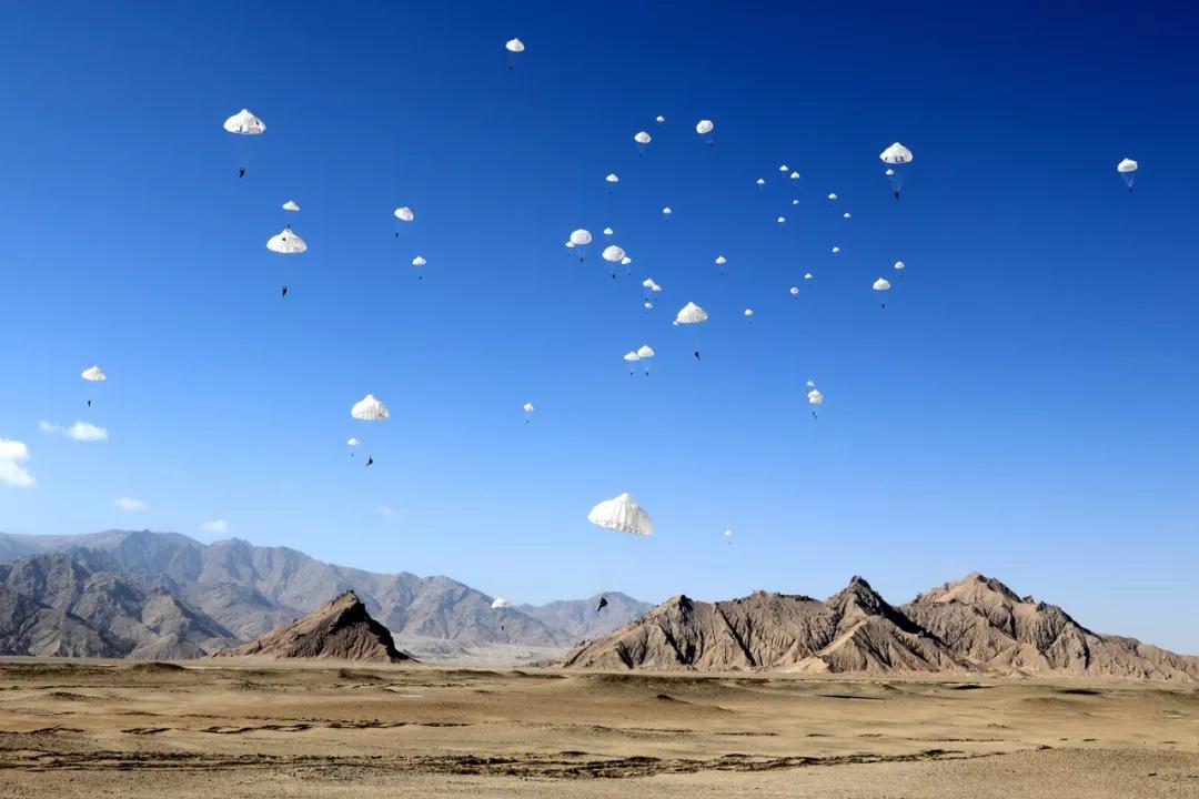 中国空降兵的装备有哪些,中国空降兵最新装备