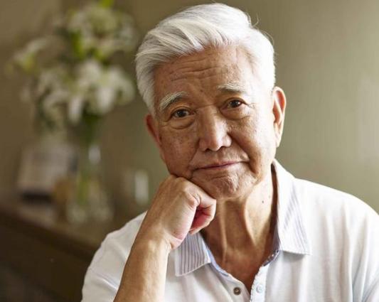 身上长了“老年斑”，有办法淡化或彻底去除吗？医生：有4种方法