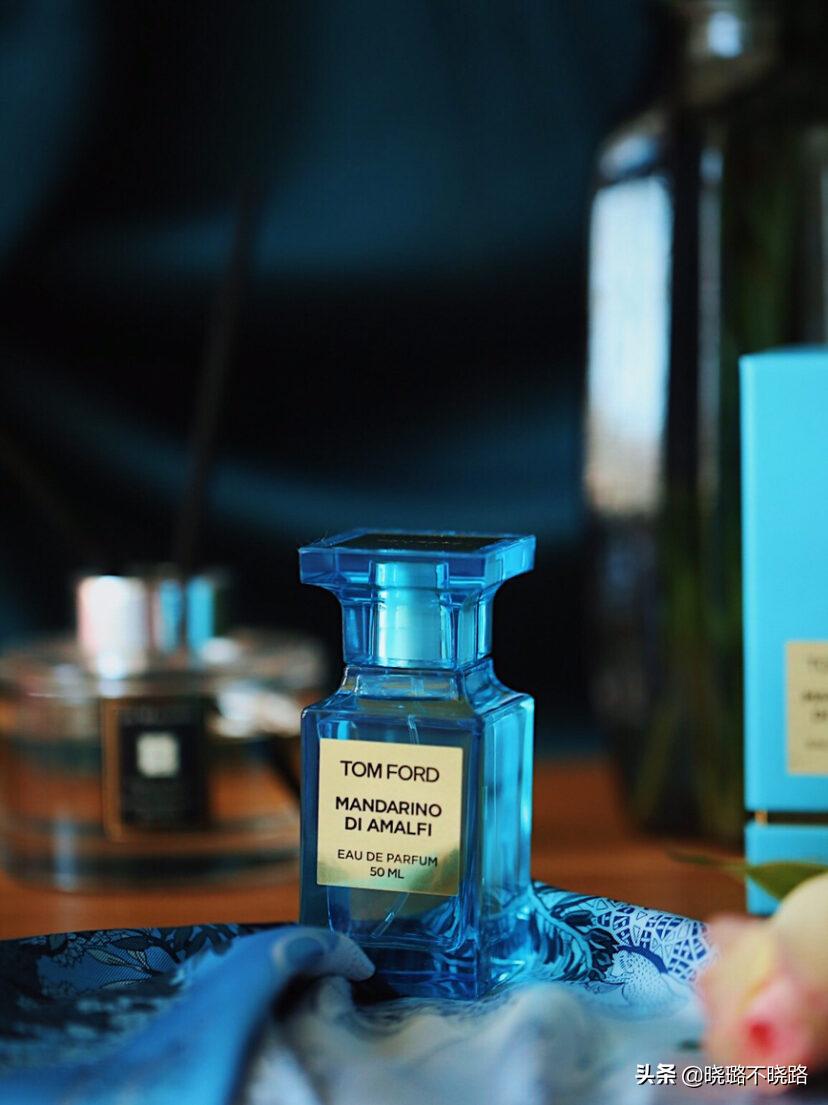 女人喷香水时，尽量别犯这3个“错误”，不然味道易散还难闻