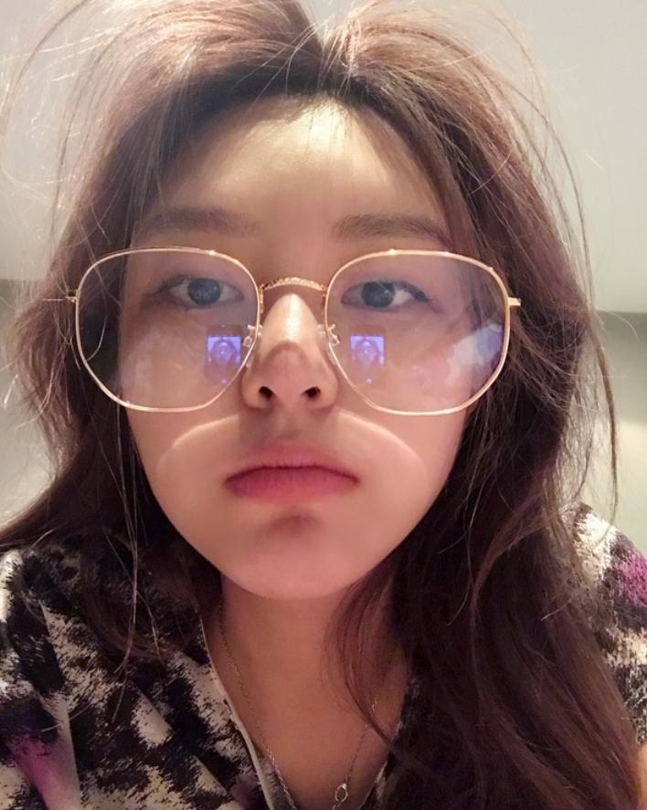 周扬青同款老花眼镜,周扬青眼睛