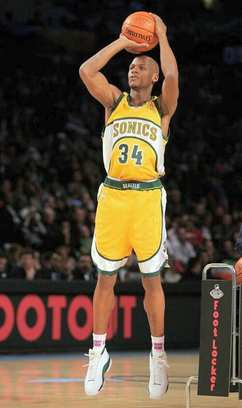 君子剑雷阿伦原版,君子剑雷阿伦一剑封喉