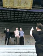 搞笑gif趣图妹子你的内心太强大了,搞笑gif越来越搞不懂现在的女生了