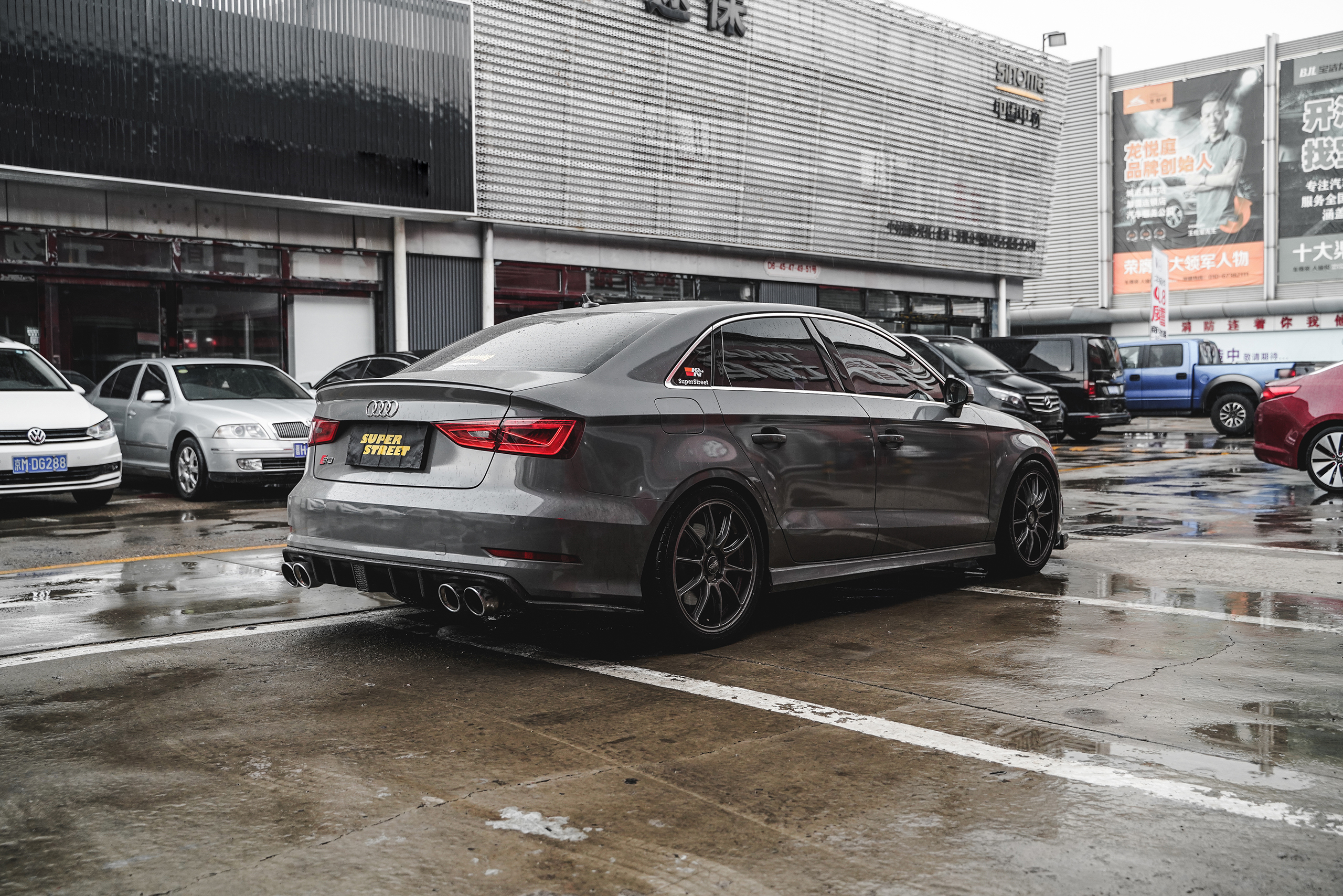 奥迪s3绞牙避震效果图,奥迪s3改装大涡轮