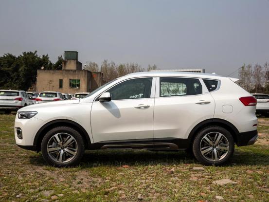 全新哈弗h6油耗比19款少么,哈弗h6三代1.5t自动两驱max的油耗