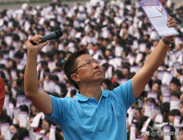 李阳疯狂家暴,疯狂英语李阳家暴前后