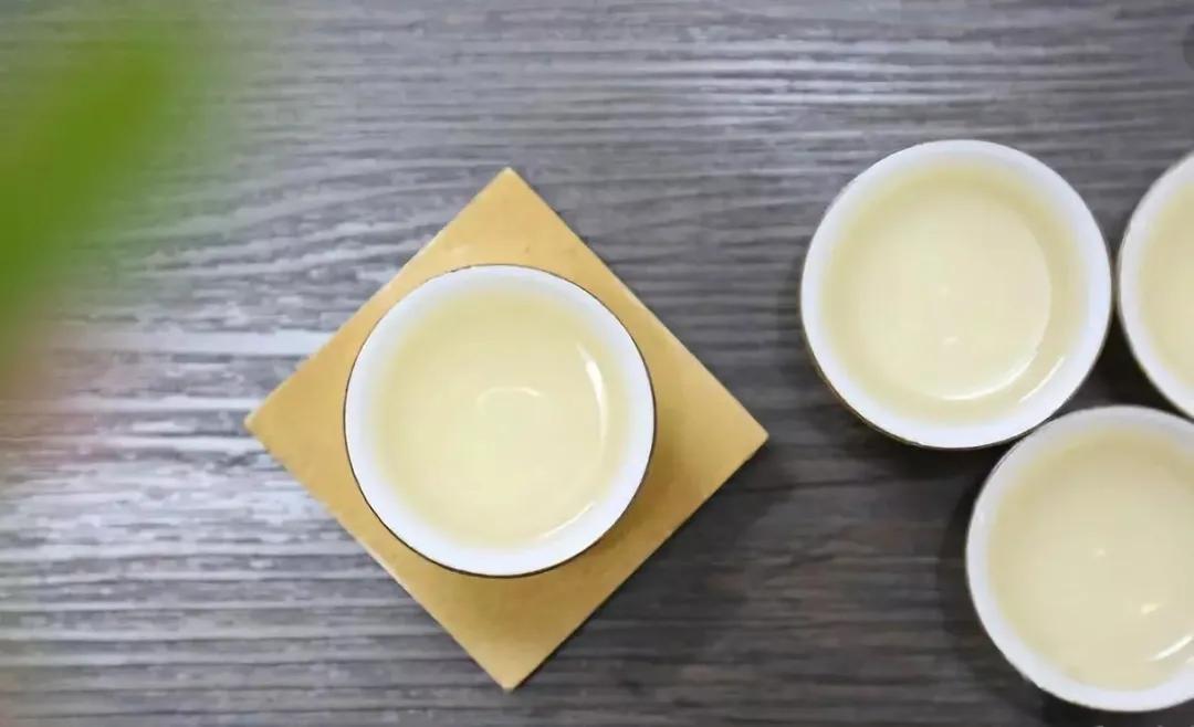 红茶绿茶白茶普洱茶哪个口感好,乌龙茶绿茶红茶白茶哪种好