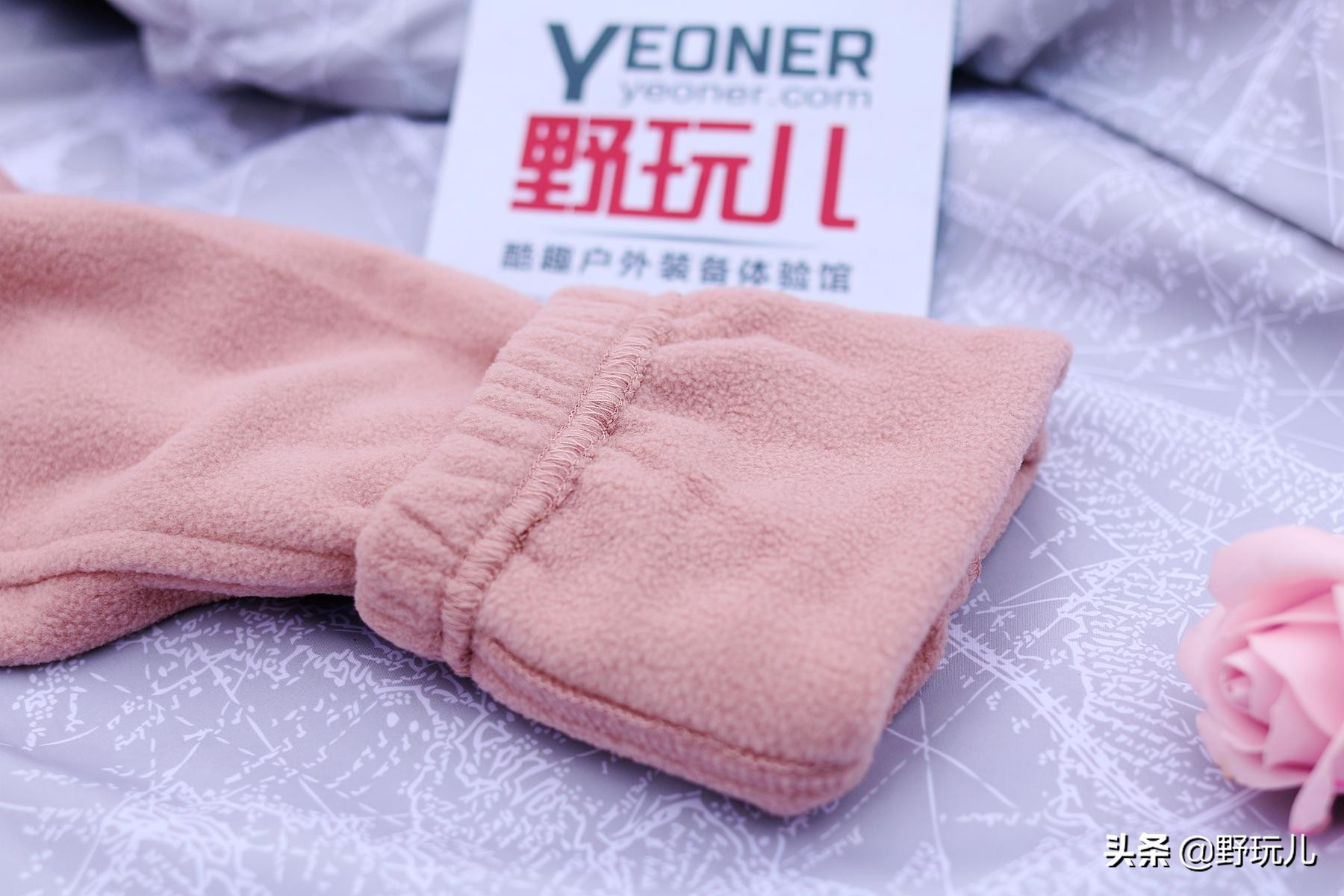 既时尚又实用的冲锋衣,简约而不简单的冲锋衣奢潮