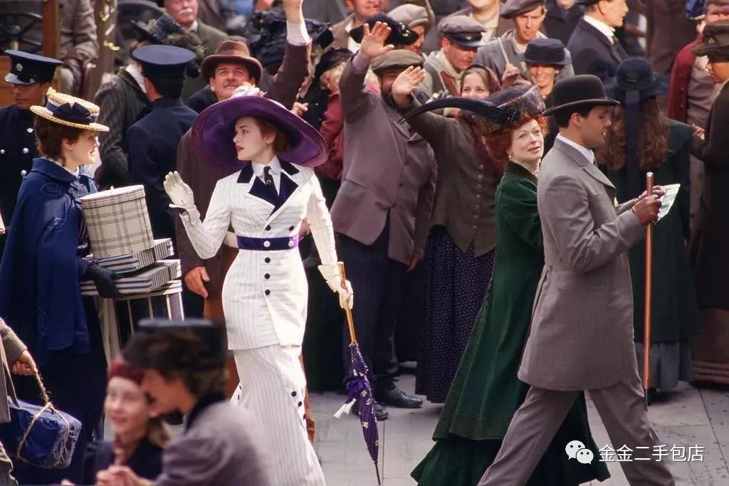 lv包包棋盘格什么色好看,lv最好看的百搭包包