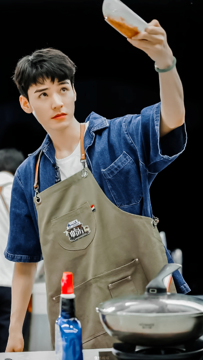 今日微博龚俊热搜,龚俊所有热搜