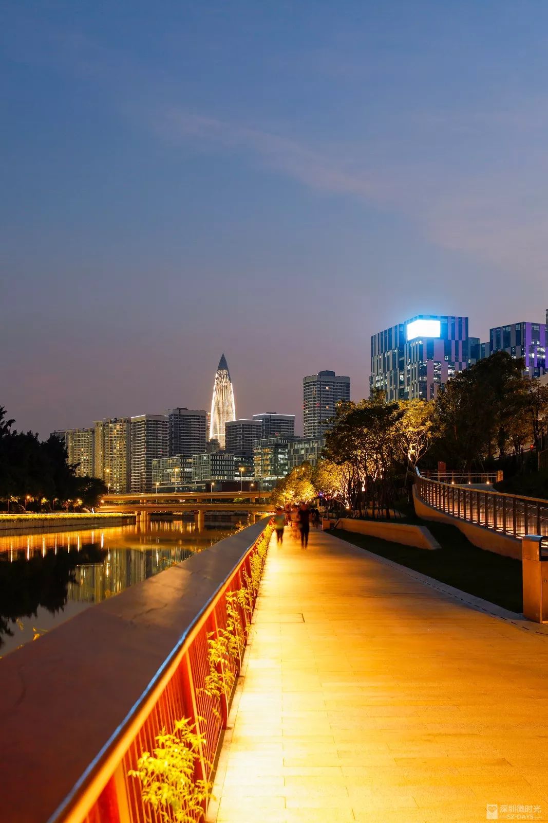 盼了1年！南山新地标“塞纳河”惊艳露面