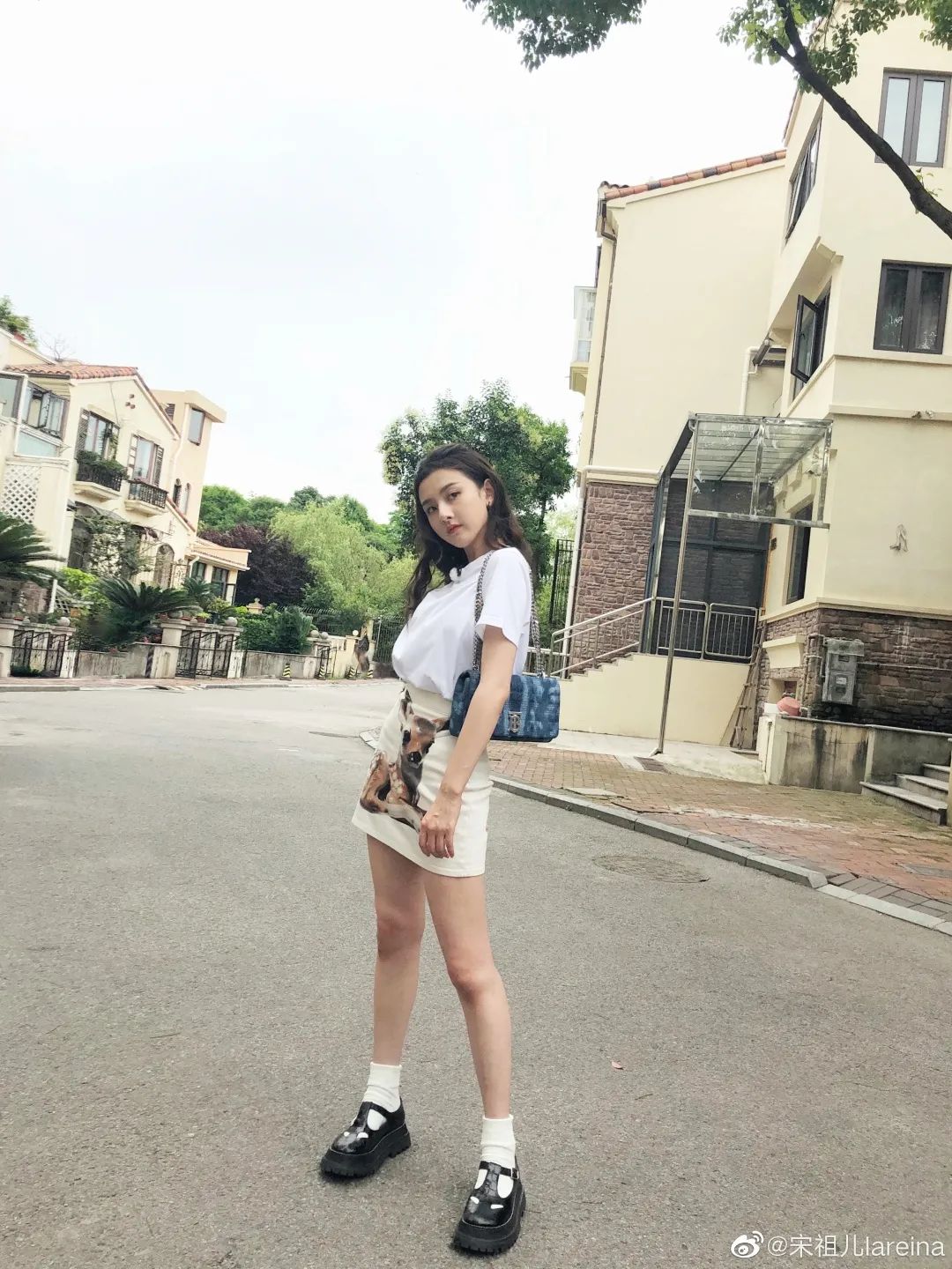 休闲潮流小白鞋皮鞋搭配,秋季牛皮小白鞋舒服百搭又洋气