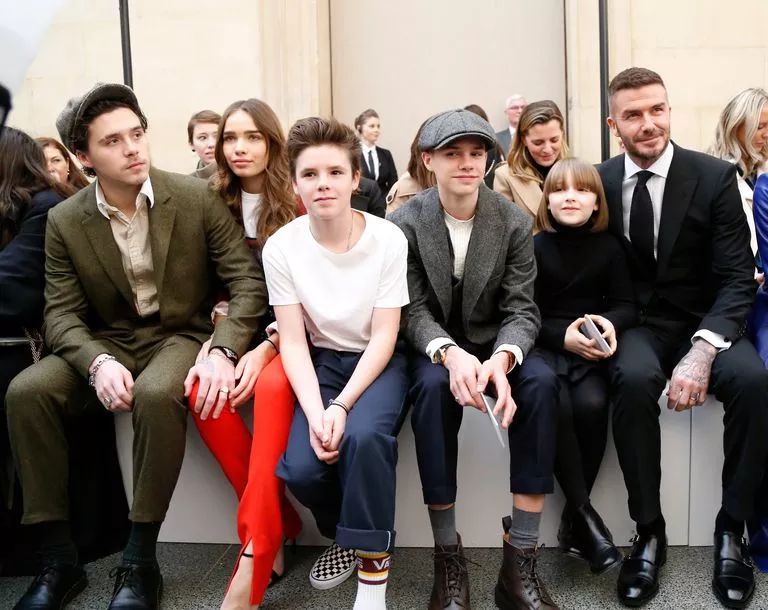 小七在学校里过生日,小七去贵族学校上学