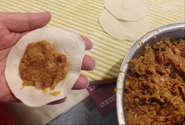 酸菜饺子调馅方法小视频,酸菜饺子怎么调馅儿素的