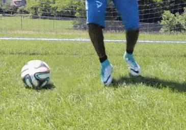 10分钟7个提高球感的控球练习,9个初学者控球动作