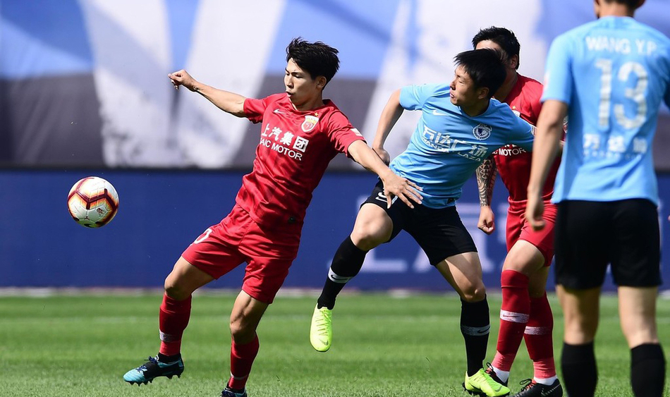 李建斌暴击队友,李建滨犯规集锦