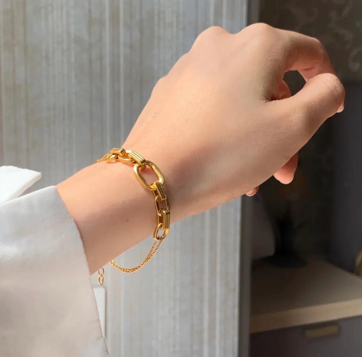 纯金Celine同款手镯,在老庙买的黄金是真的吗