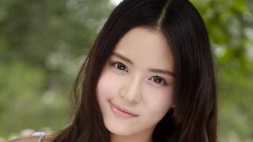 男人让女人亲吻他的脸颊,男人让女人亲你的心理