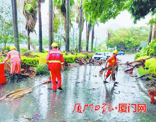 守护道路交通安全人人有责,保公路畅通保公路安全