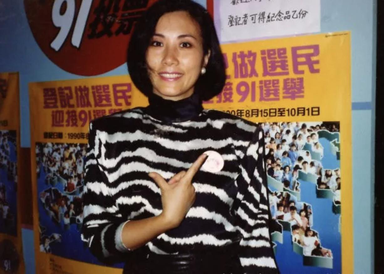 罗家英每年求婚一次汪明荃,汪明荃和罗家英结婚纪念日