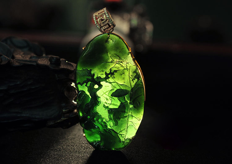 翡翠极品墨翠悟道意境欣赏,山水墨翠翡翠