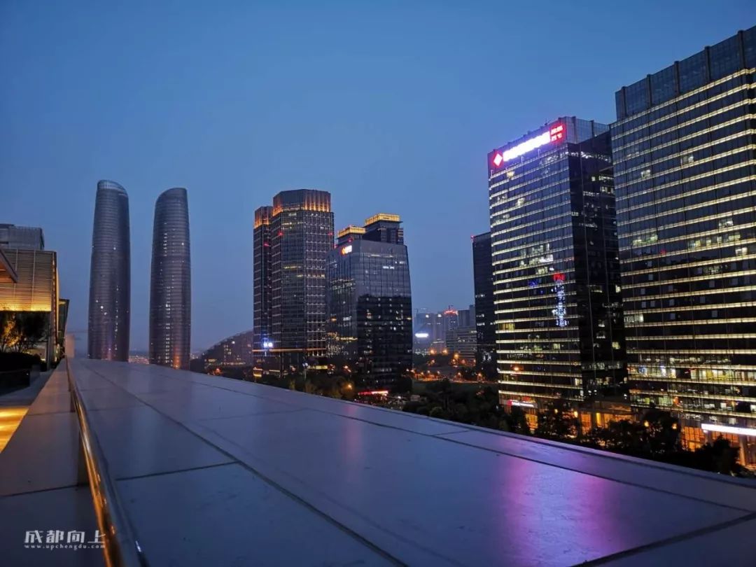 成都最贵的街天府二街,成都最真实探店