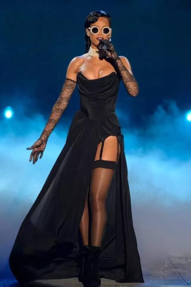 戴上珍珠发夹就是小仙女,当女人戴上眼镜