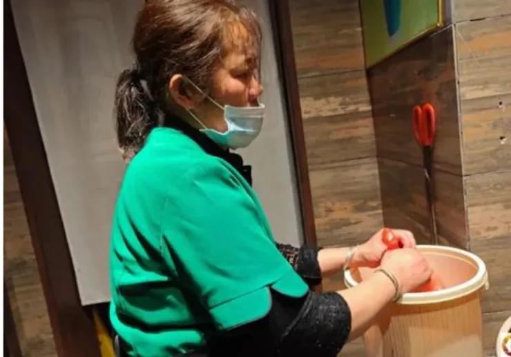 儿女是智障儿，母亲坚定守护：暗夜挡不住星光，叹母爱最美的模样