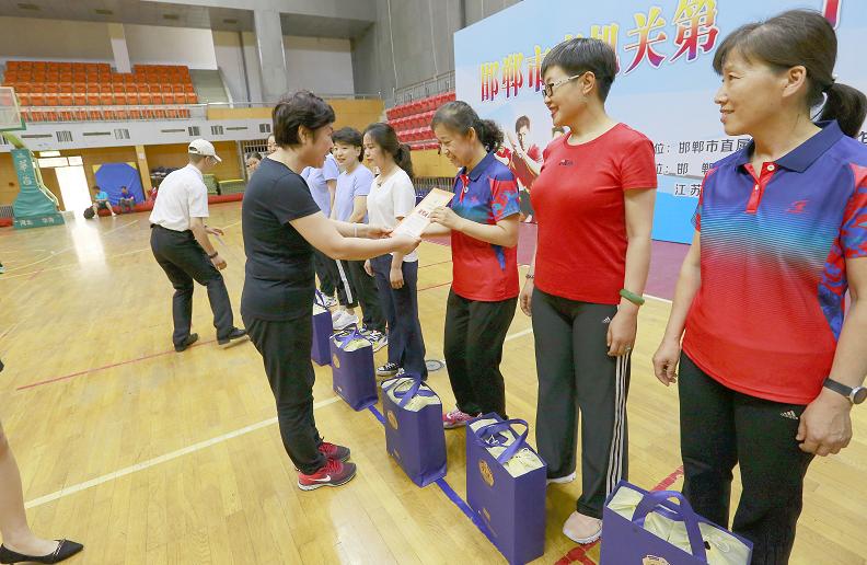 邯郸市直机关乒乓球赛,邯郸举办青少年乒乓球比赛