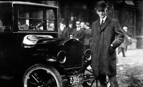 被世人誉为汽车大王的人是谁,被誉为汽车大王的是谁