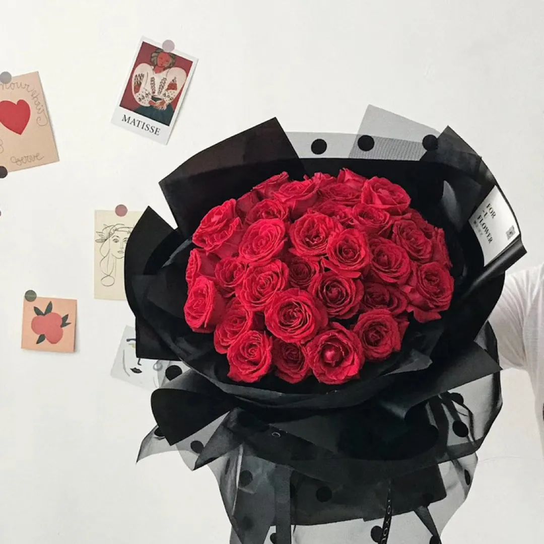 经典玫瑰鲜花,99朵玫瑰花束网红款