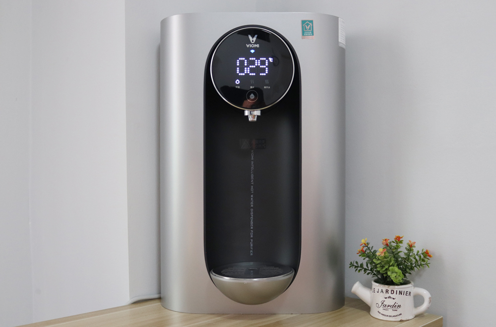 承包你全年的开水供应云米1秒即热管线机使用体验