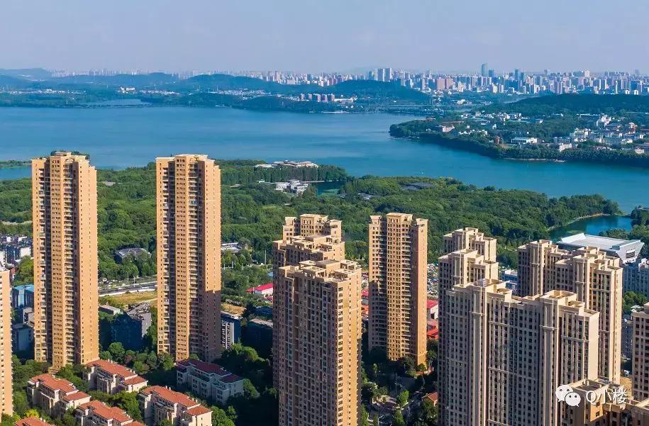 12年来，武汉地产人为何忘不了她……