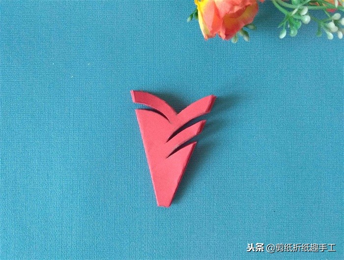 剪纸大全500种简单漂亮,剪纸5朵花瓣简单