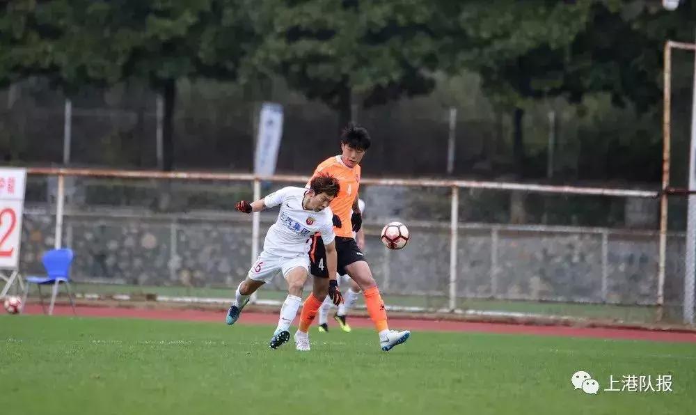 上港杨世元防线,上港后腰杨世元