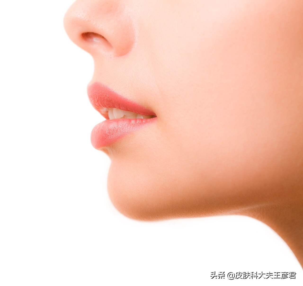 下巴反复长痘什么原因和解决方法,下巴长痘的原因以及解决方法