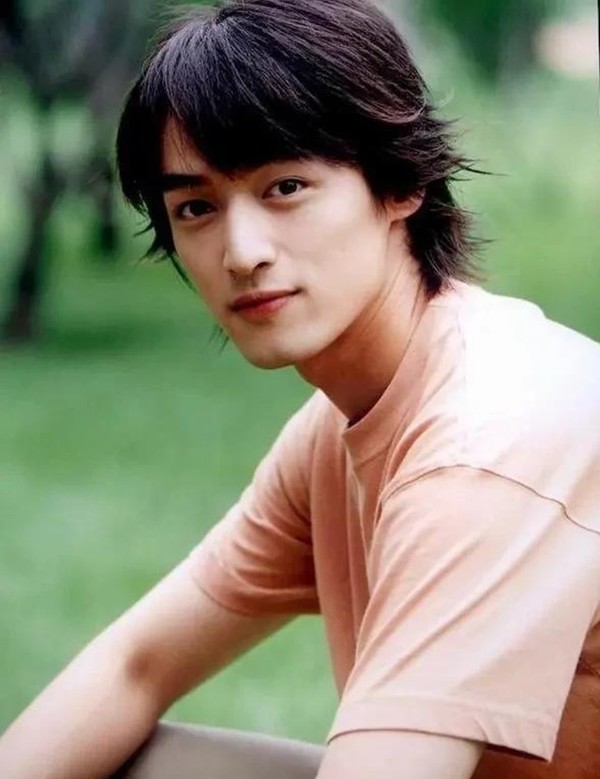 薛佳凝和胡歌分手后还谈过朋友吗,姐弟恋两年被父母拆散