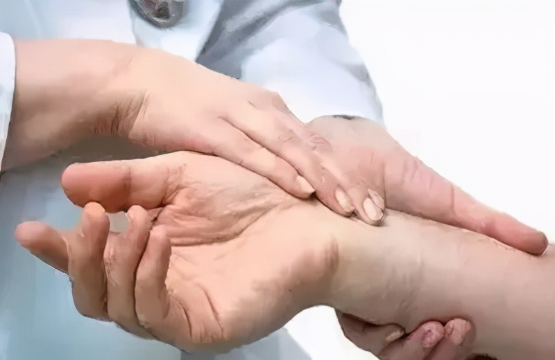 常年工作操作鼠标会导致肩膀痛吗,长期做手工活手指伸不直