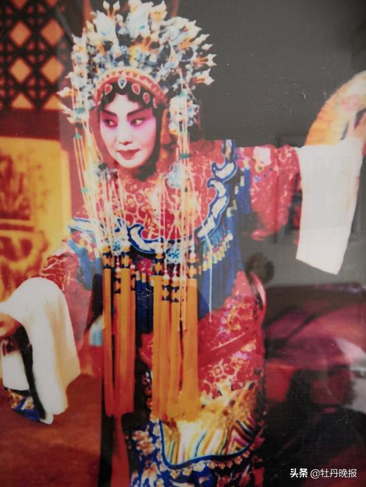 李京华：今生挚爱两夹弦