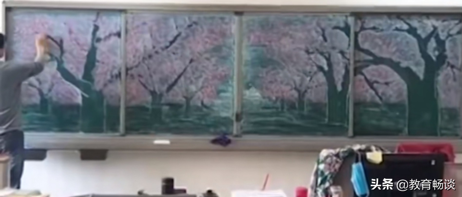 黑板画老师,语文老师画的画真好看