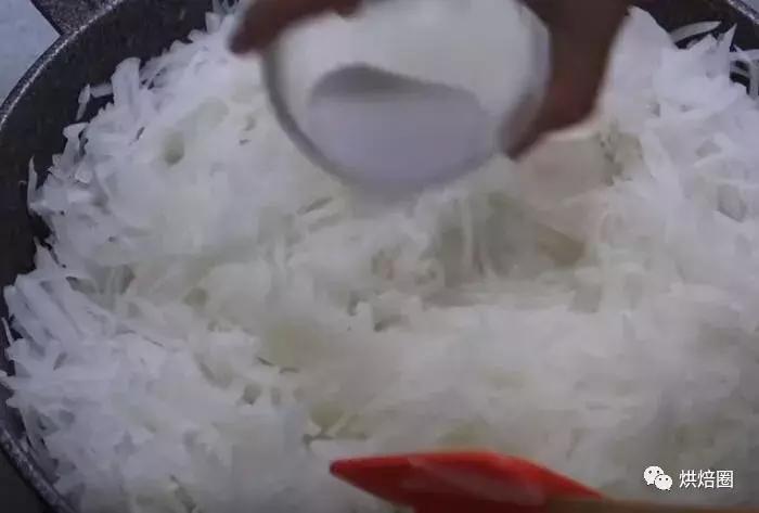 超好吃的广式萝卜糕附教程,现成萝卜糕怎么煎