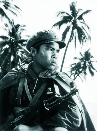 黑白照片的诉说——著名军旅摄影家张健昌摄影佳作背后的故事