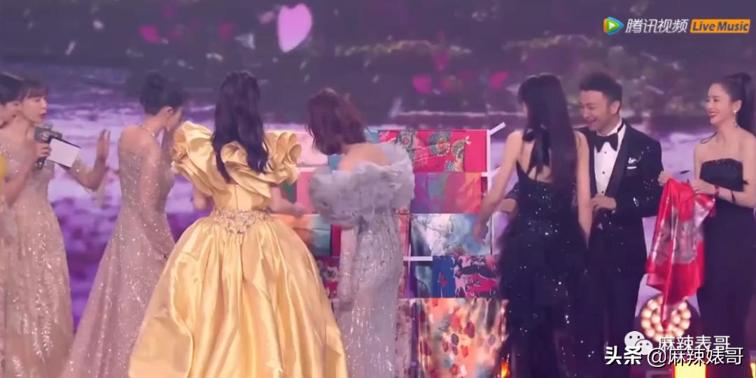 微博之夜谁拿奖谁尴尬,微博之夜为什么能请来这么多人