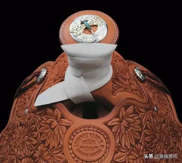 怎样保养包包更有光泽度,真皮包包怎么保养不会开裂