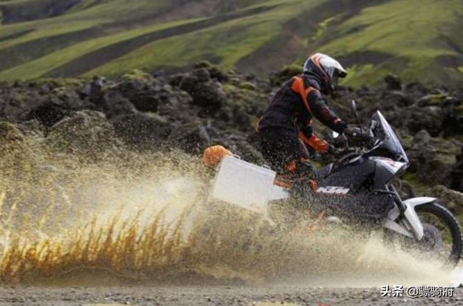 拉力摩托车和其他摩托车的区别,拉力摩托车和巡航摩托的区别