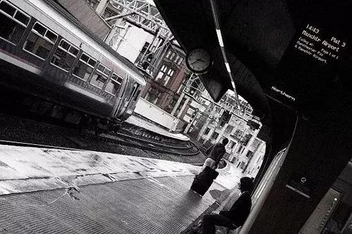 恋爱中不信任男朋友,女朋友不信任男朋友是因为什么