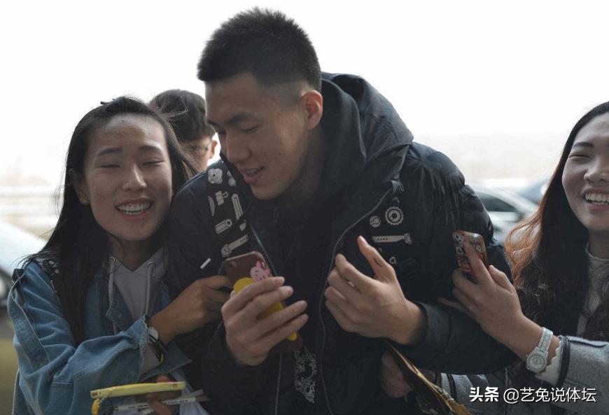 第一个解约nike的明星,亚洲第一个签约aj是谁