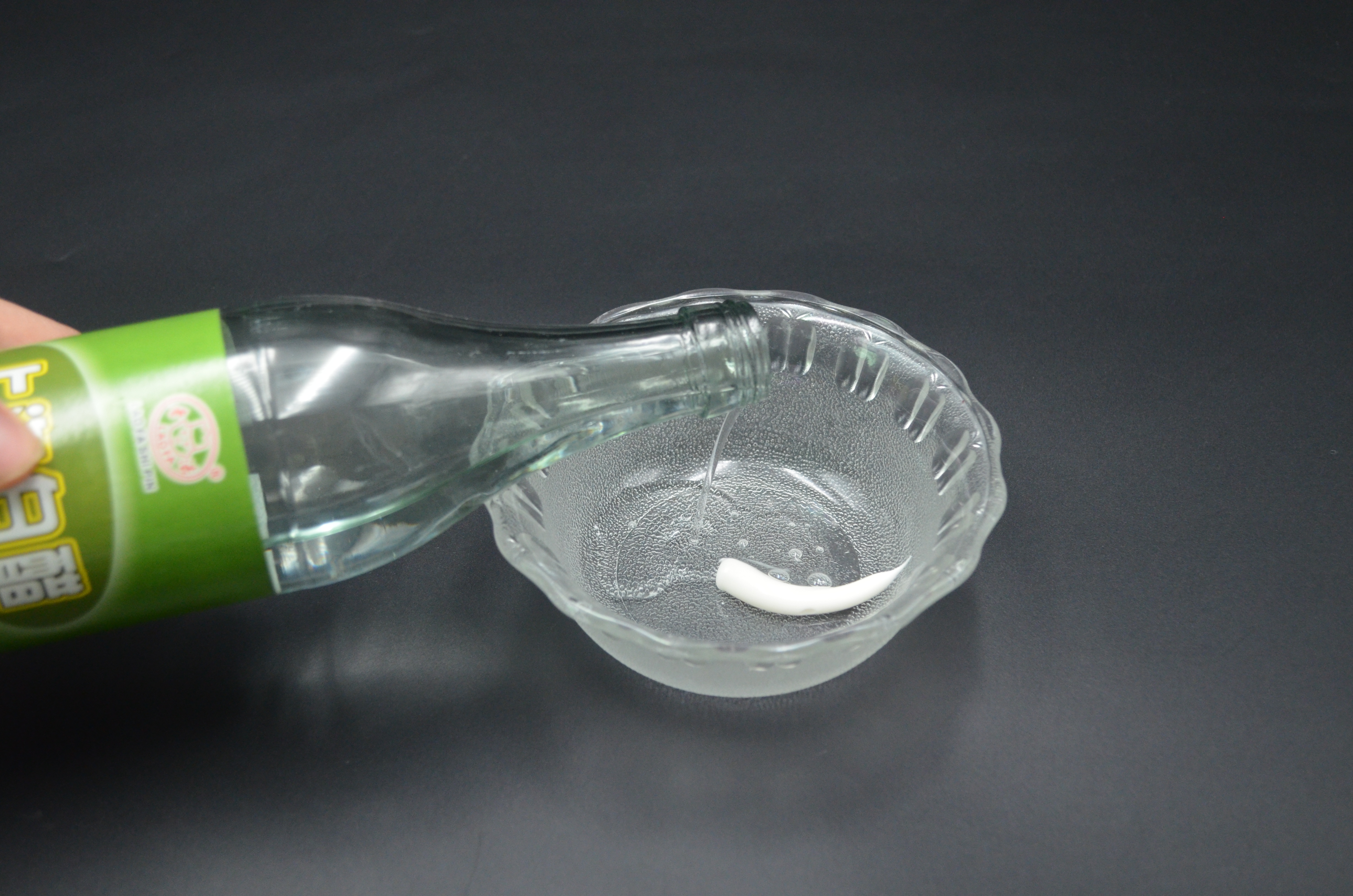 羽绒服脏了怎么办干洗小窍门,羽绒服不要干洗教你一个清洗绝招