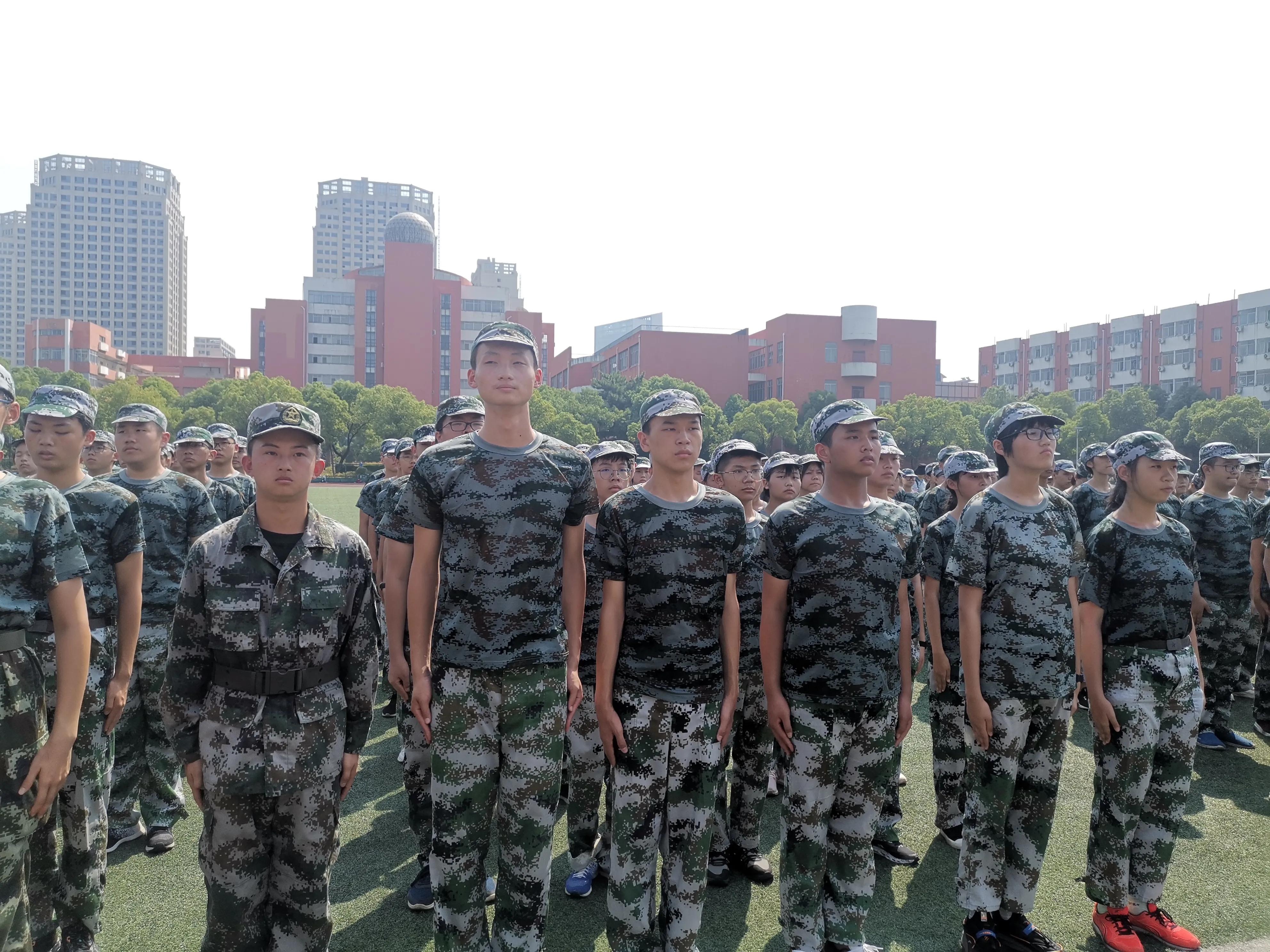 军训日记加图,军训红十字日志